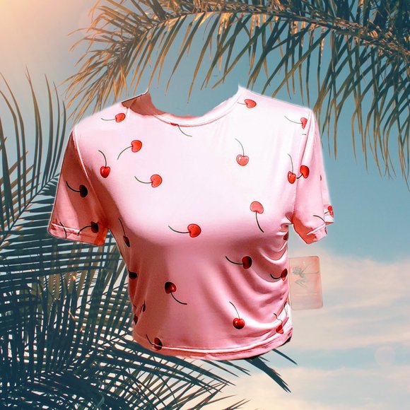 🍒Cherry Print Fitted Crop Tee size L🍒 - Picture 1 of 8